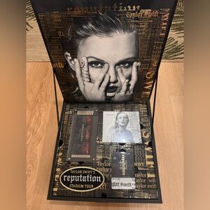 COMPLETE Taylor Swift Reputation Stadium Tour VIP Box - video works!